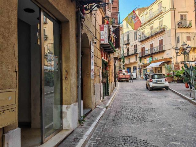 Locale Commerciale in vendita a Sottogas, Agrigento