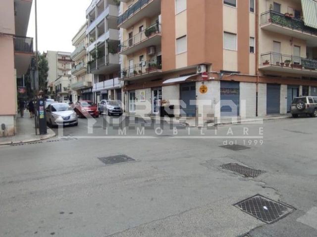 Locale Commerciale in vendita a Andria, Barletta-andria-trani