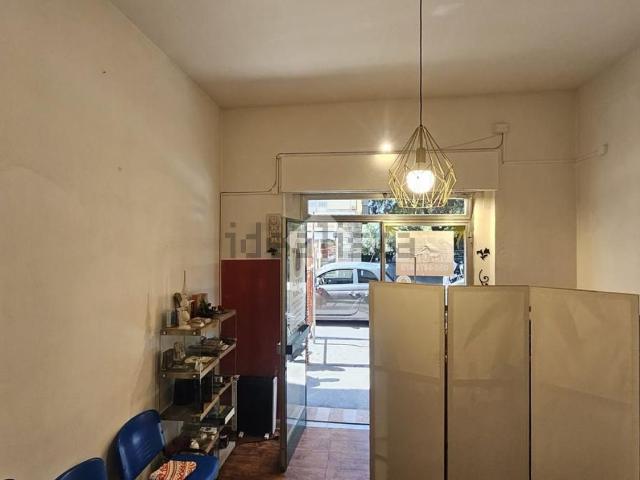 Locale Commerciale in vendita a Quartiere 5, Firenze