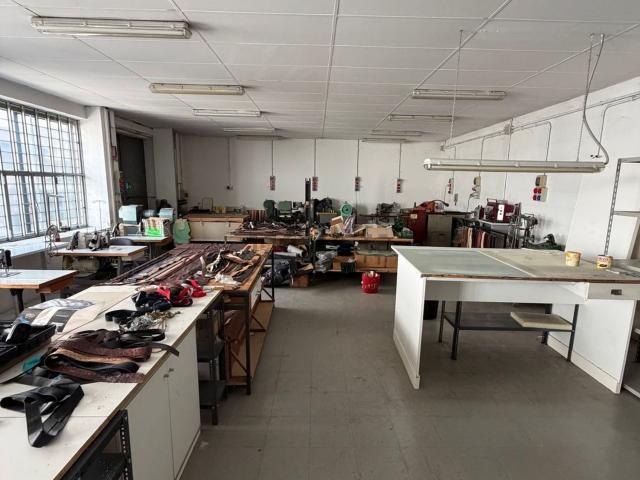 Locale Commerciale in vendita a Piemonte, Alessandria