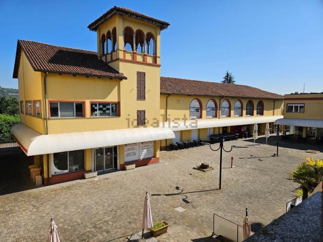 Locale Commerciale in vendita a Piemonte, Alessandria