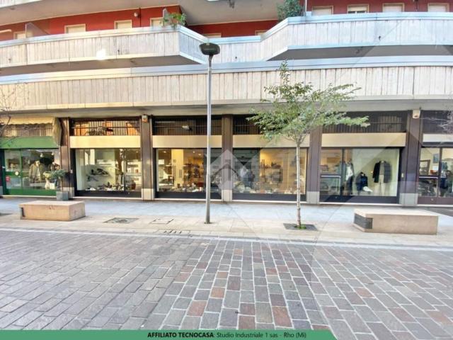 Locale Commerciale in vendita a San Giovanni, Rho