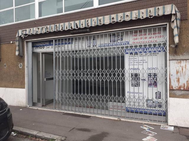 Locale Commerciale in vendita a San Rocco, Palazzolo Sull'oglio
