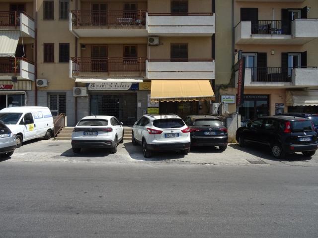 Locale Commerciale in vendita a Sacro Cuore, Marina Di Modica
