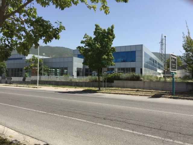 Locale Commerciale in vendita a Nucleo Industriale di Rieti, Cittaducale