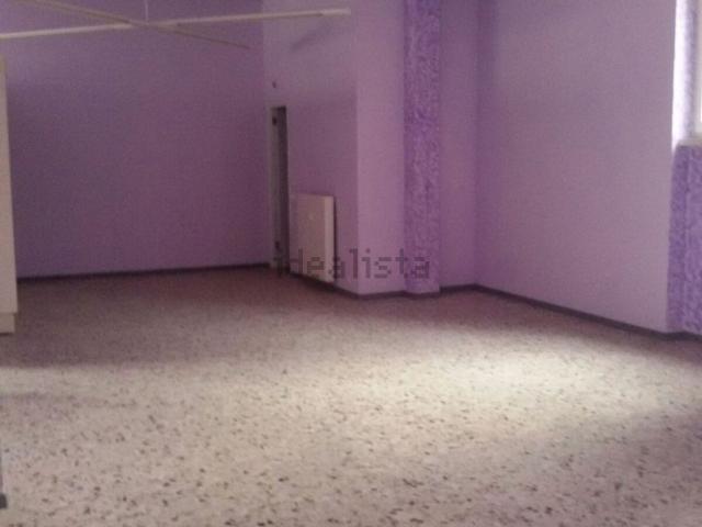 Locale Commerciale in vendita a Piemonte, Alessandria
