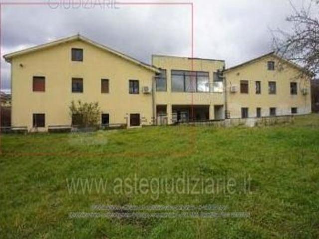 Locale Commerciale in vendita a Filiano, Potenza
