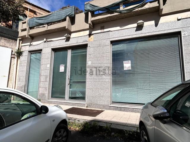 Locale Commerciale in vendita a Caltanissetta, Sicilia