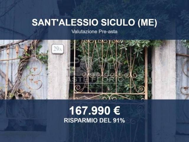 Locale Commerciale in vendita a Sant'Alessio Village, Sant'alessio Siculo