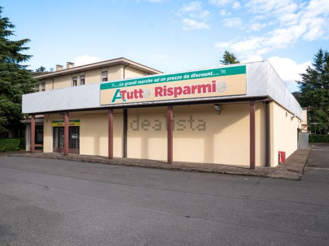 Locale Commerciale in vendita a Cellatica, Lombardia