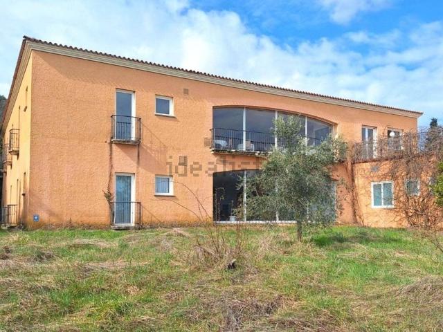 Locale Commerciale in vendita a Marche, Pesaro E Urbino