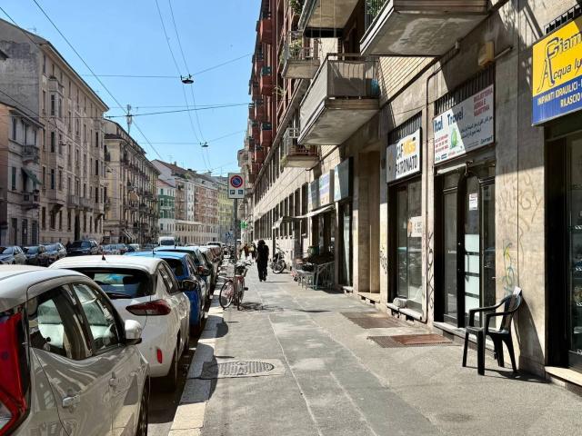 Locale Commerciale in vendita a Municipio 9, Milano