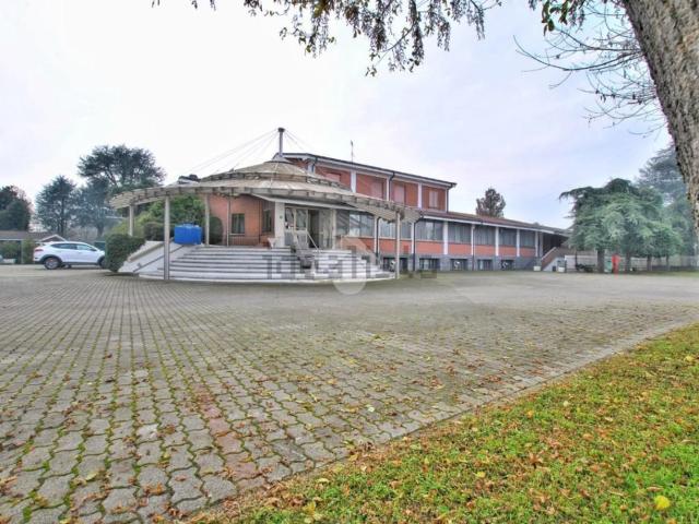 Locale Commerciale in vendita a Campagna, Crescentino