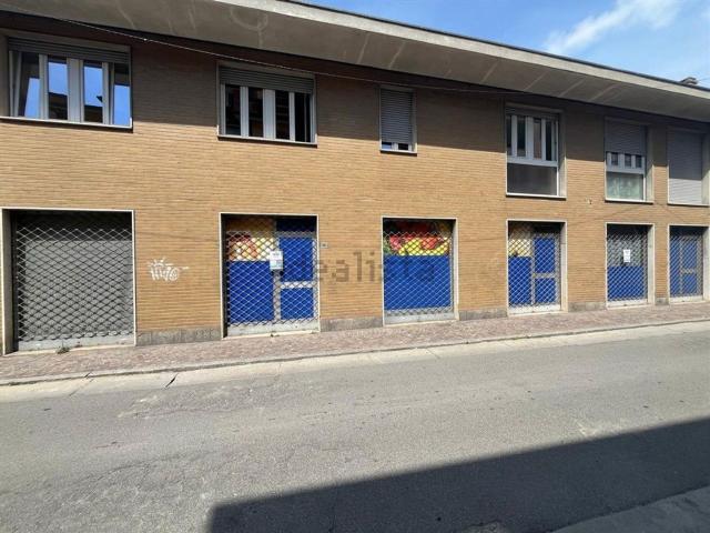 Locale Commerciale in vendita a Altopiano di Seveso, Seveso