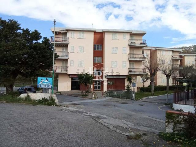 Locale Commerciale in vendita a Santa Maria di Mare, Calabria