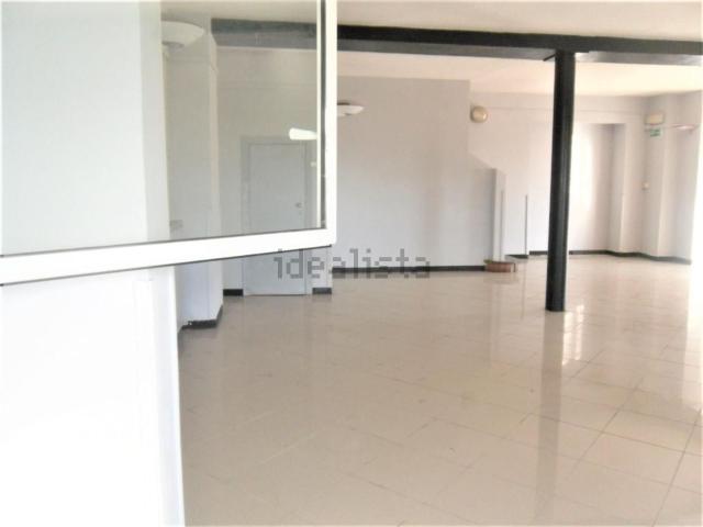 Locale Commerciale in vendita a Colognora di Compito, Capannori