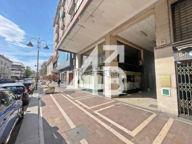 Locale Commerciale in vendita a Monfalcone, Friuli-Venezia Giulia