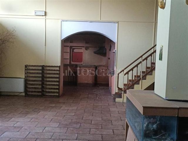 Locale Commerciale in vendita a Ospiate, Bollate