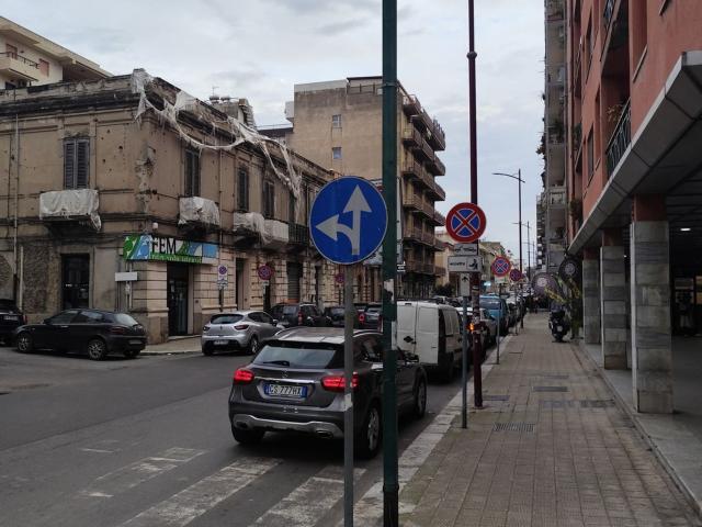Locale Commerciale in vendita a Reggio di Calabria, Reggio Calabria