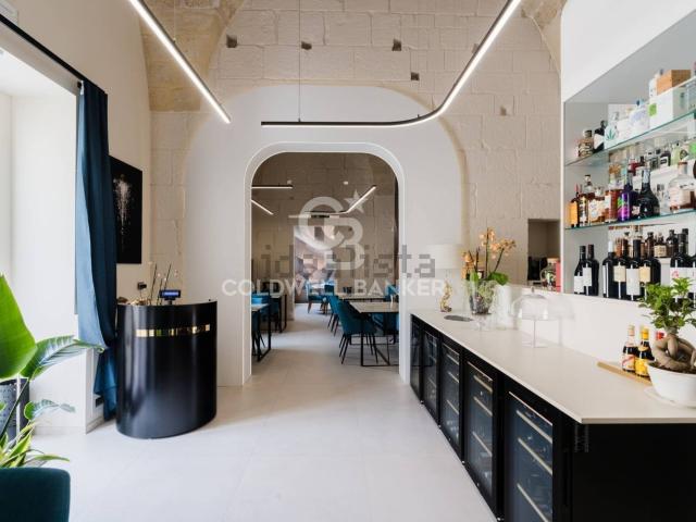 Locale Commerciale in vendita a Puglia, Lecce