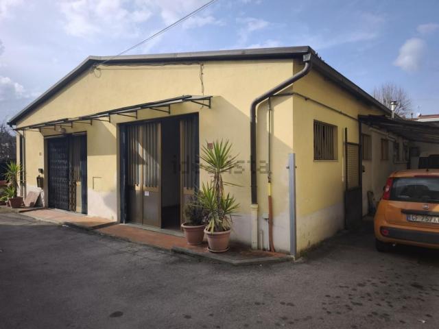 Locale Commerciale in vendita a Impruneta, Toscana