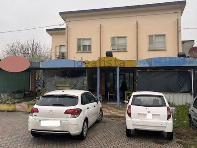 Locale Commerciale in vendita a Comacchio, Reggio Emilia