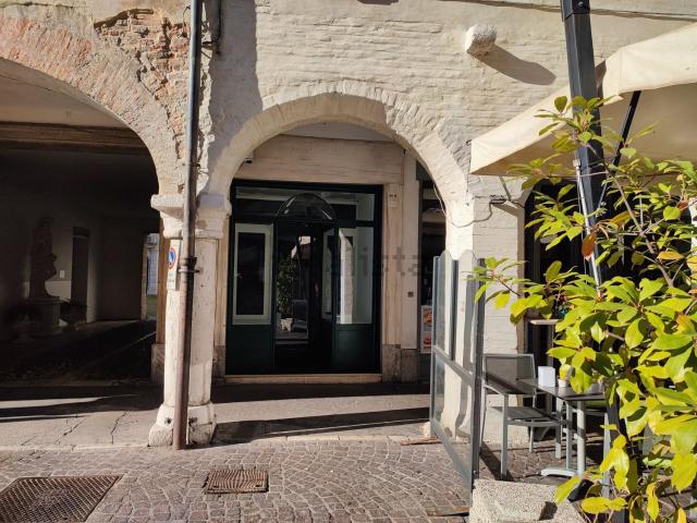 Locale Commerciale in vendita a San Gregorio, Pordenone