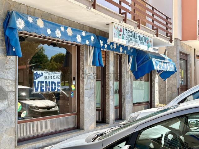 Locale Commerciale in vendita a Valdilana, Piemonte