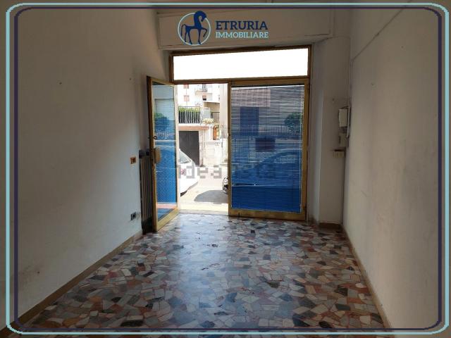 Locale Commerciale in vendita a Casermette, Pistoia