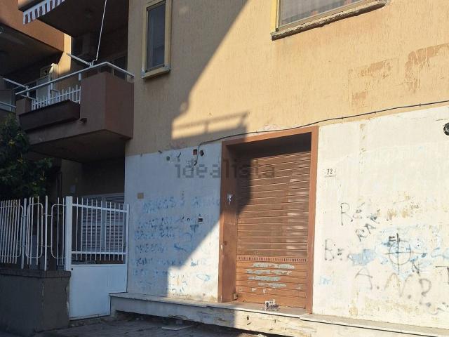 Locale Commerciale in vendita a Pagani, Campania