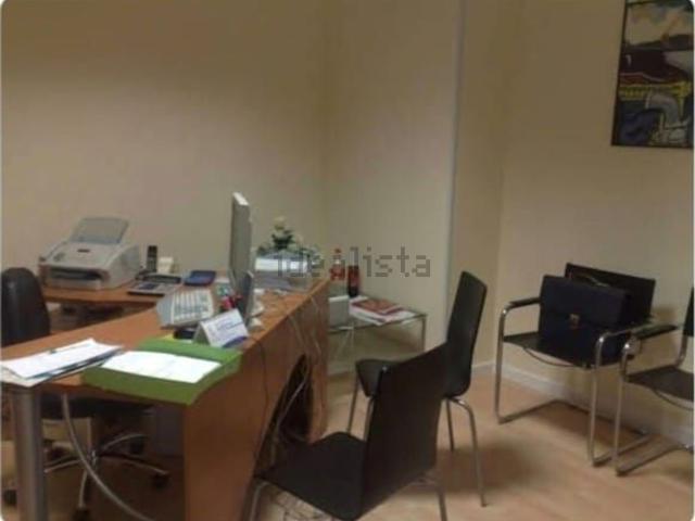Locale Commerciale in vendita a Tavernelle, Marche