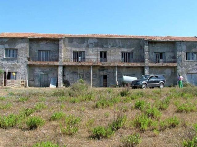 Locale Commerciale in vendita a Calabria, Cosenza
