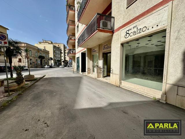 Locale Commerciale in vendita a Acquanova, Canicattì E Borgalino