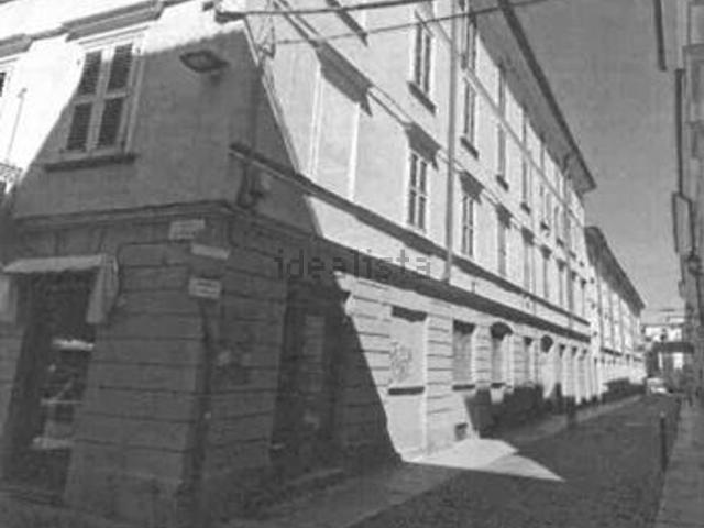 Locale Commerciale in vendita a Piemonte, Alessandria