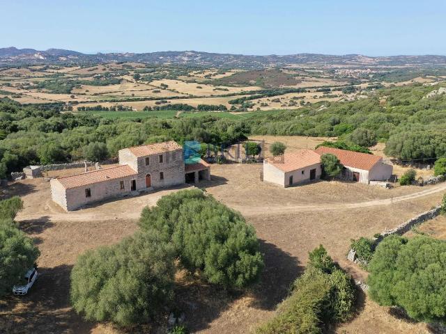 Locale Commerciale in vendita a Luogosanto, Sardigna/Sardegna