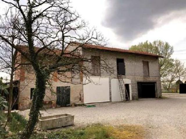 Locale Commerciale in vendita a Fontanelle, Veneto
