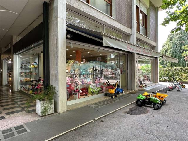 Locale Commerciale in vendita a Salsa, Vittorio Veneto