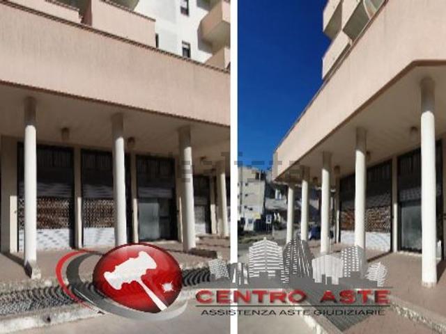 Locale Commerciale in vendita a Manduria