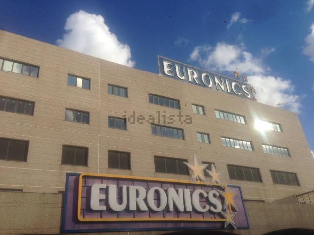 Locale Commerciale in vendita a San Pietro, Cala Di Volpe