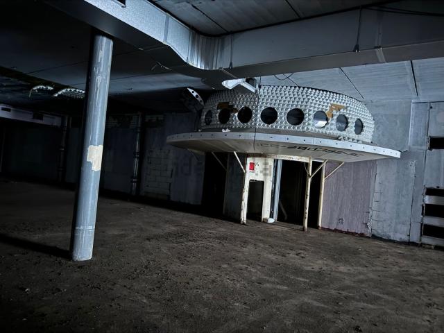 Locale Commerciale in vendita a Anzio Due, Roma Capitale