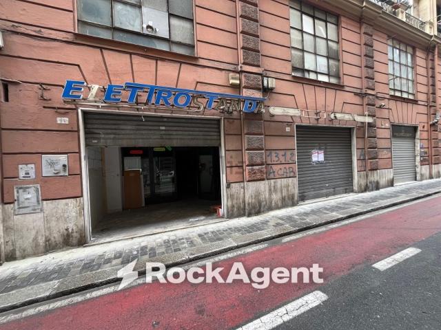 Locale Commerciale in vendita a Centro Ovest, Serra Riccò