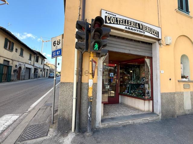 Locale Commerciale in vendita a San Martino a Gangalandi, Lastra A Signa