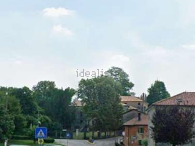 Locale Commerciale in vendita a Refrontolo, Veneto