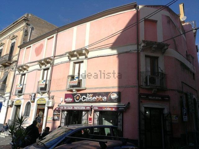 Locale Commerciale in vendita a Paternò, Sicilia