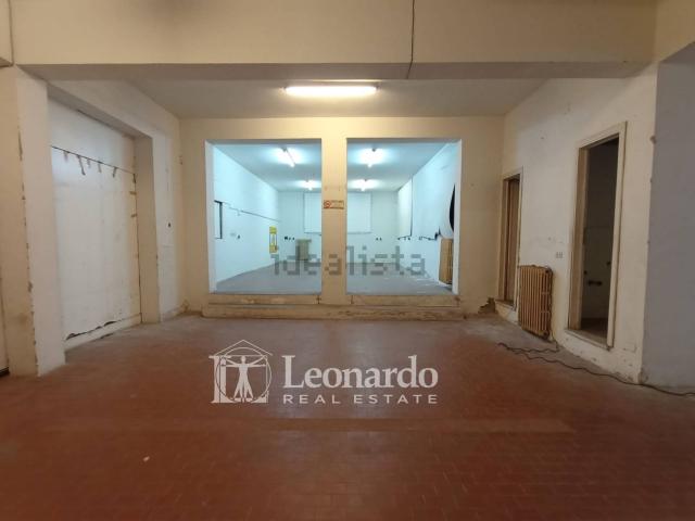 Locale Commerciale in vendita a Massarosa, Toscana