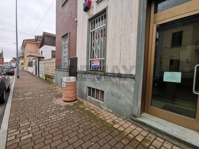Locale Commerciale in vendita a Palestro, Lombardia