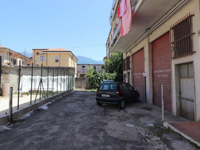 Locale Commerciale in vendita a Sora, Lazio