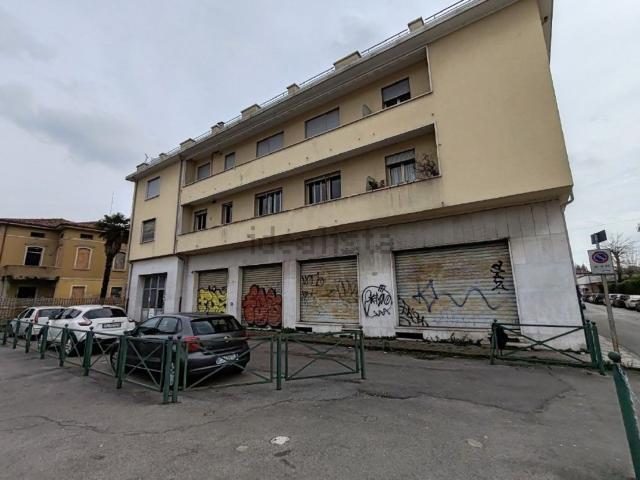 Locale Commerciale in vendita a San Zeno, Treviso