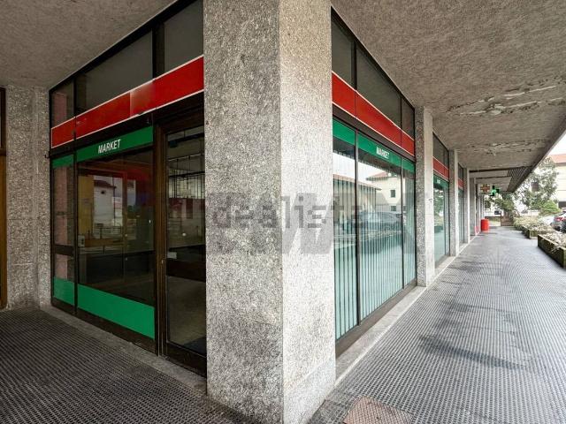 Locale Commerciale in vendita a Lonate Pozzolo, Lombardia