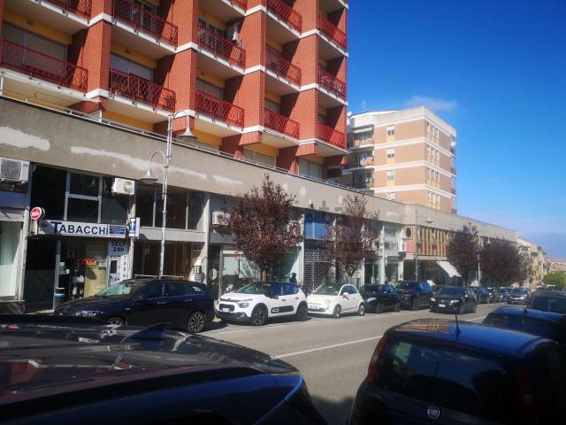 Locale Commerciale in vendita a Centro Storico, Vasto